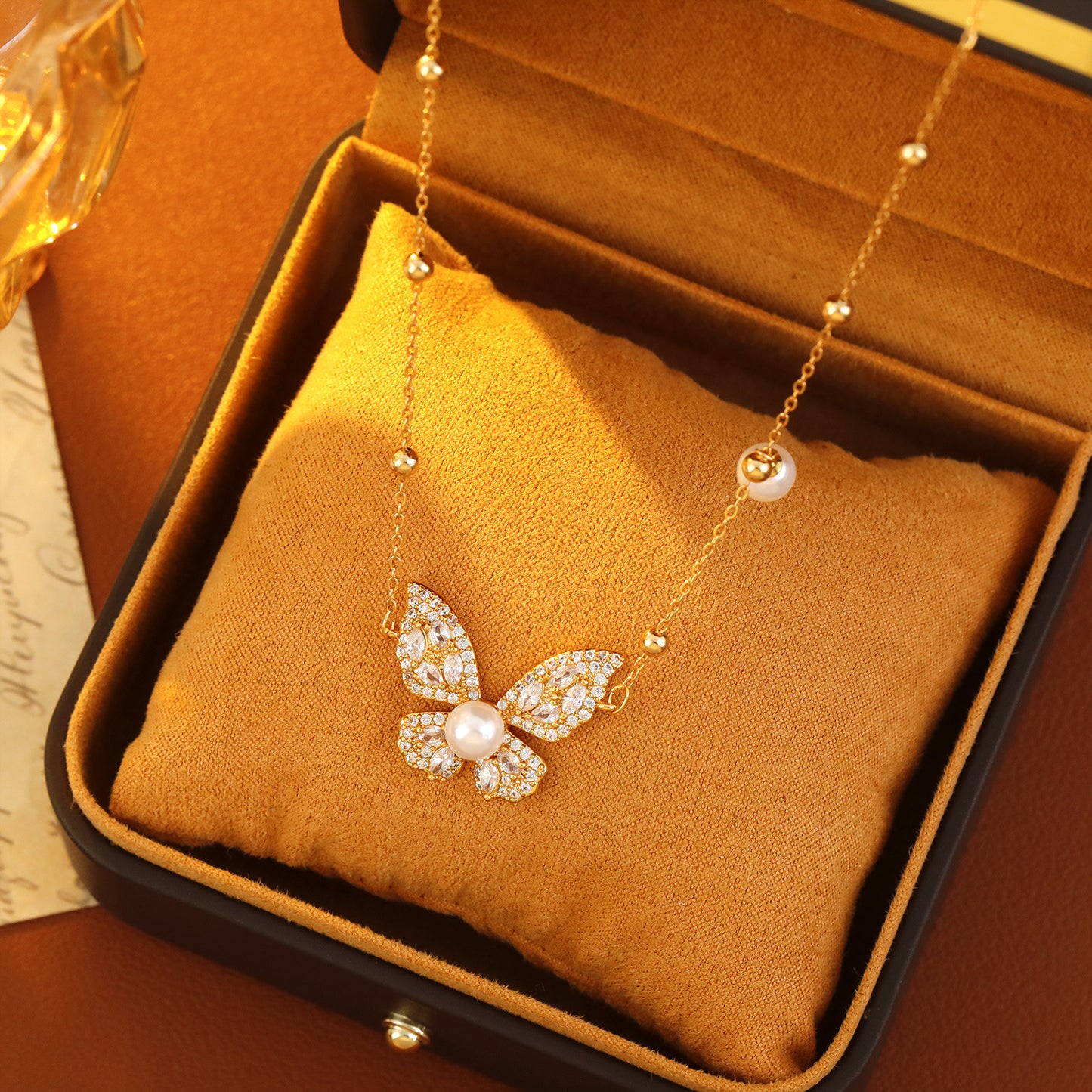 Sparkling Butterfly Pearl Necklace