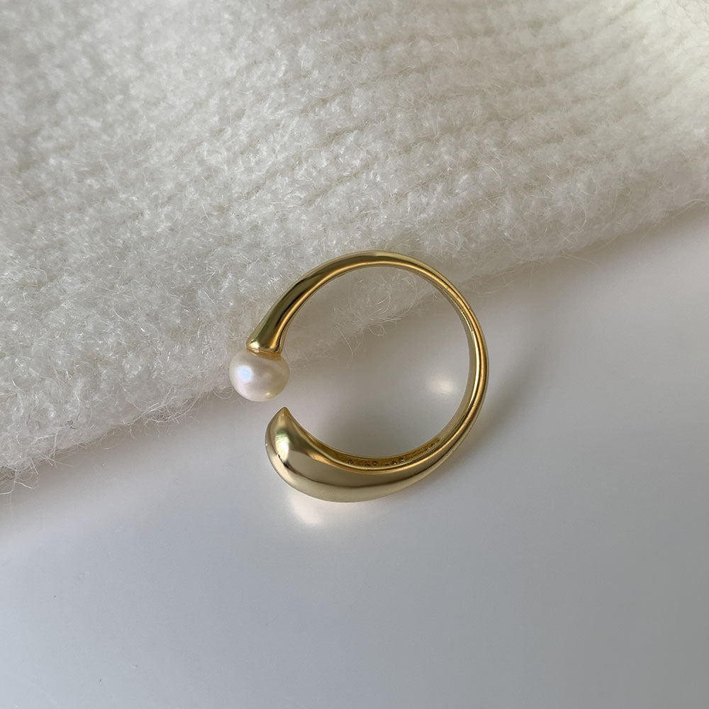 Pearl Epoque Ring