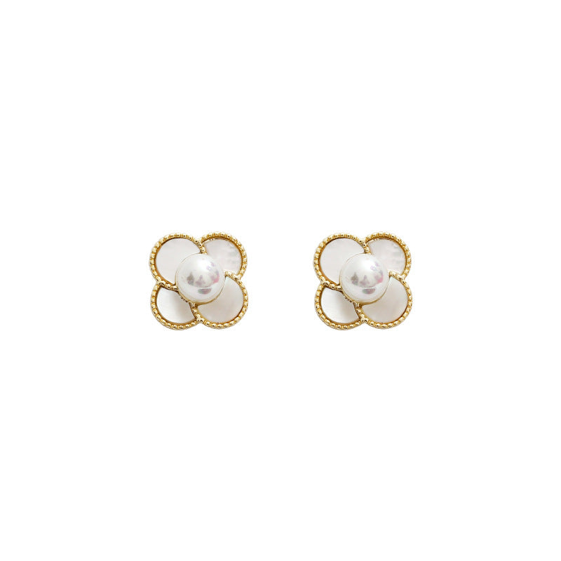Clover Pearl Studs