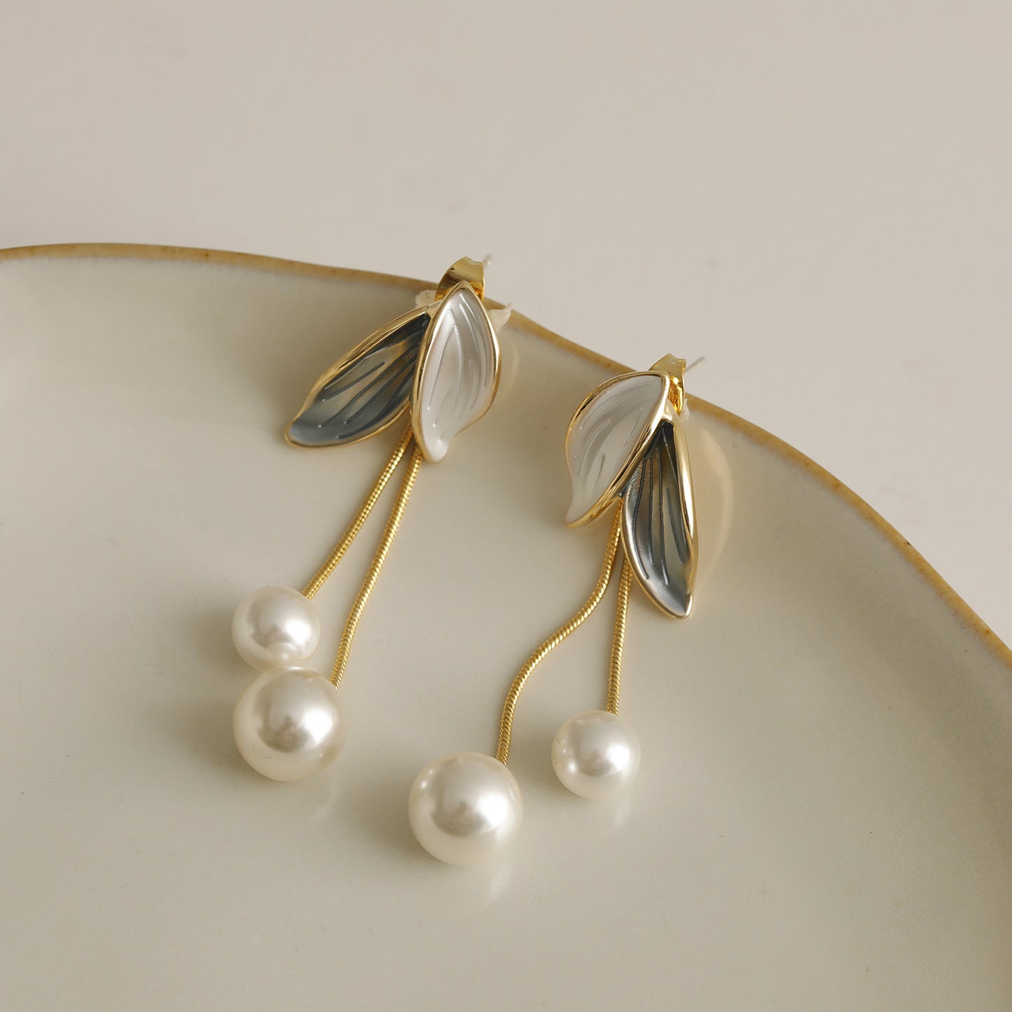 Morandi Leaf Tassel Earrings