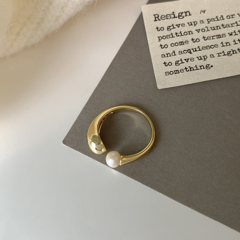 Pearl Epoque Ring